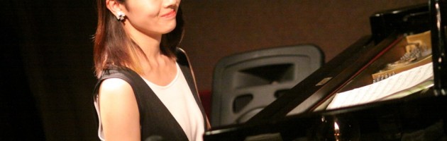 《田中菜緒子トリオ》<br>ゲストシンガー：益子麻奈