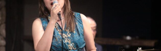 堀北やこ(vo) with 井上智トリオ