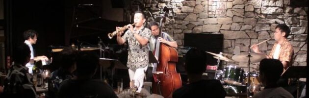 ゲリラ豪雨の中多くのお客さまがご来店くださり美しいアルトの音色に酔った夜