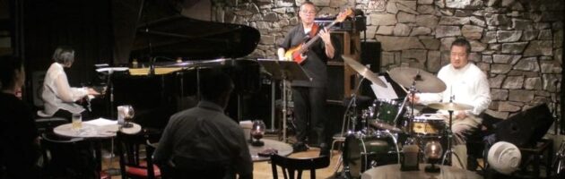 多くのオリジナル曲が披露されたベテランらしいバランスのいいトリオ演奏