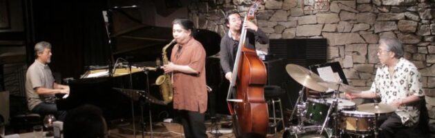 4日間のアルトの｢競演｣その最後の夜を粋なドラミングとともに堪能