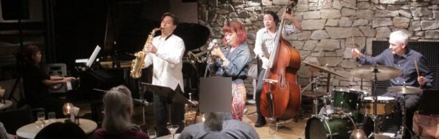 10数年ぶりでも変わらないドラムプレイに嬉しくなった歌と演奏のバラエテュー豊かなステージ