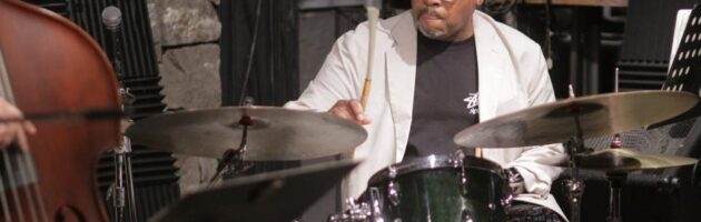 《ジーン･ジャクソン リーダートリオ》