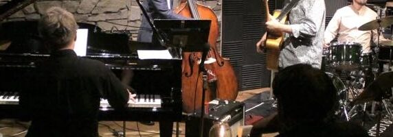 《井上智ギタークァルテット》