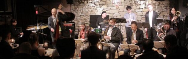 満席の中で聴くビックバンドは気持ちいいですね 誕生日祝ってくれてありがとう!!