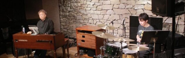 オルガンは楽器の王様と言われますが…改めてオルガンジャズっていいですね!!