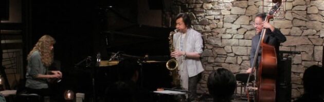 美しい音色の演奏に思わず涙が零れそうに…こんなに綺麗な音の演奏は初めて