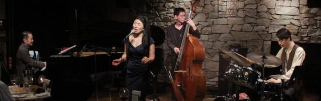 歌もステージングもさすがNYで長年活躍されいた方の春の昼下がりのステージ