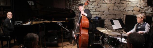 バラエティーに富んだ選曲とステージングまでよく考えられた素晴らしいステージ