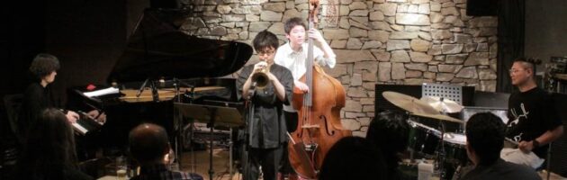 若い感性の精鋭たちがひとつになって代表的スタンダード曲を繰り広げた午後