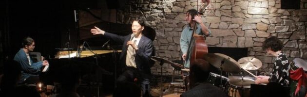 幅広く豊富なレパートリーを綺麗な発音で歌う気持ちいいスタンダード曲に大満足